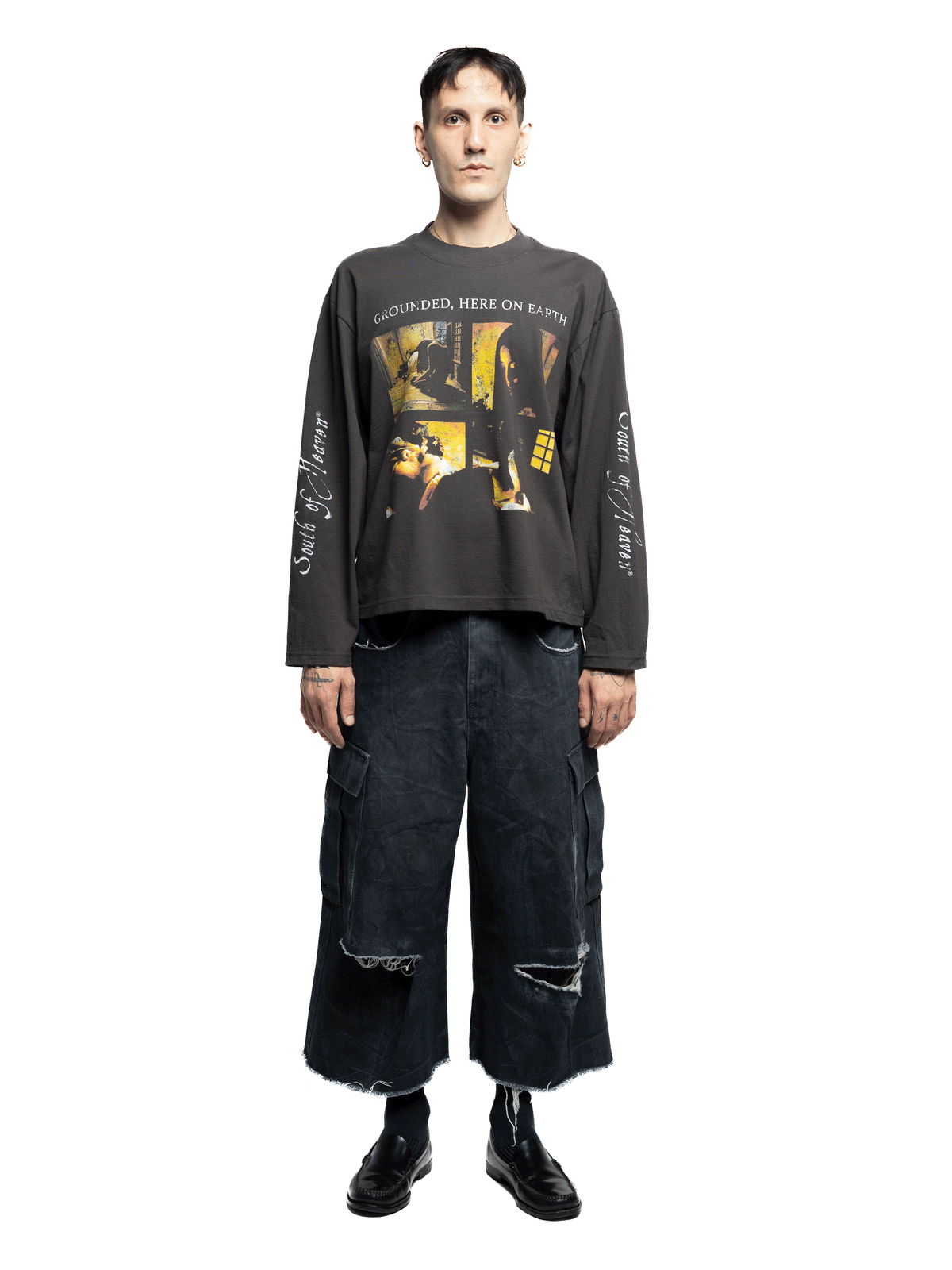 GROUNDED - BOXY LONGSLEEVE T-SHIRT