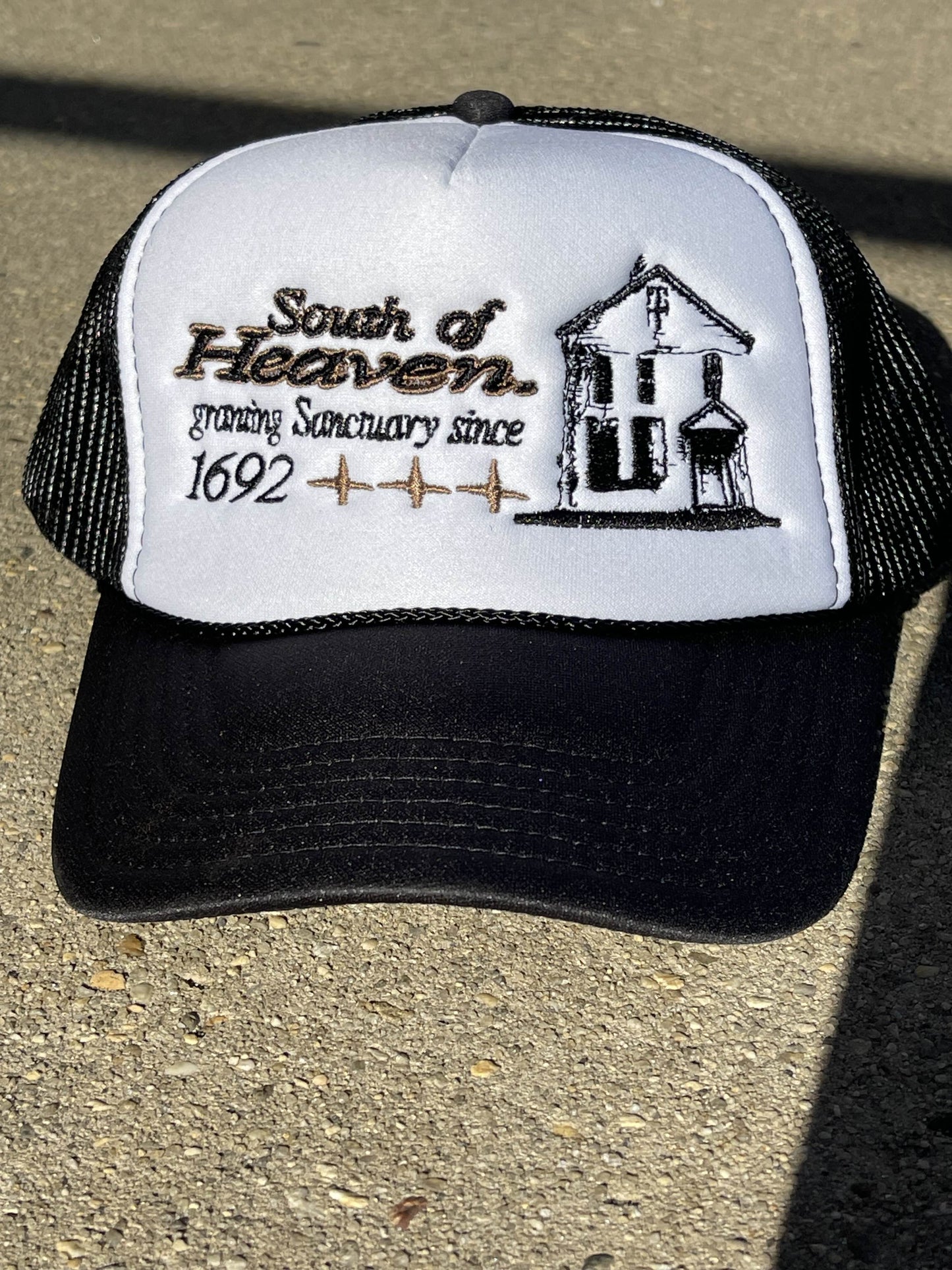 Salem - TRUCKER HAT