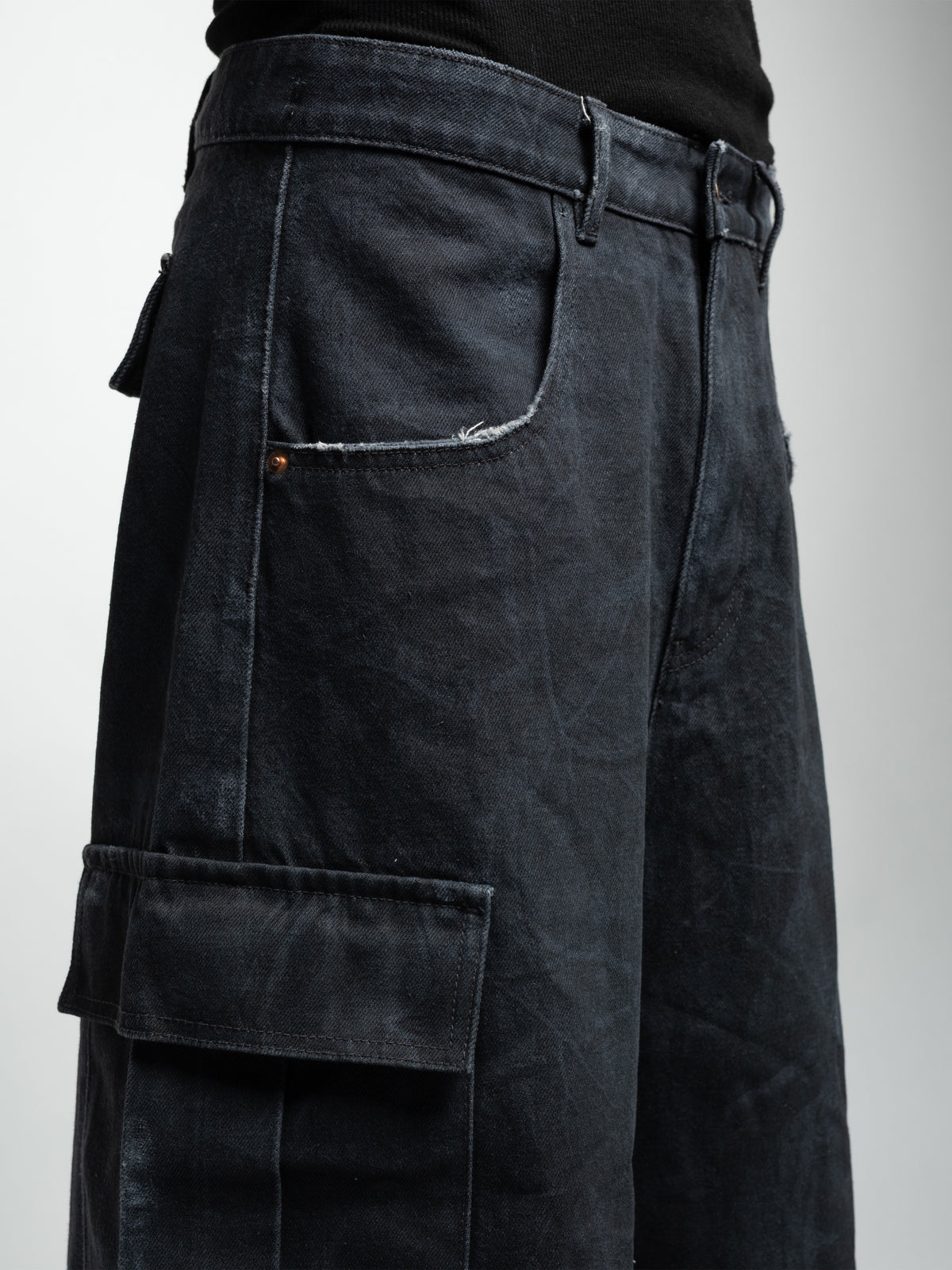 COMBAT - LONG CAMO JORTS BLACK