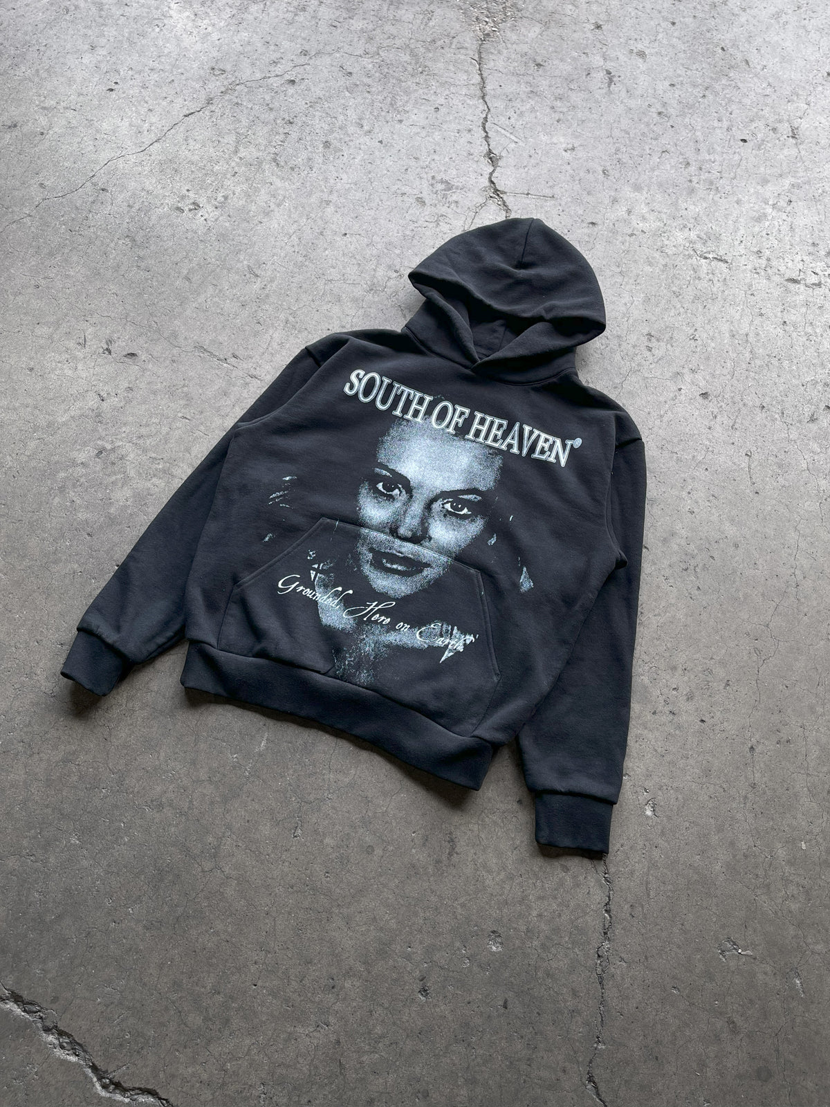 PARIS - Heavyweight Hoodie