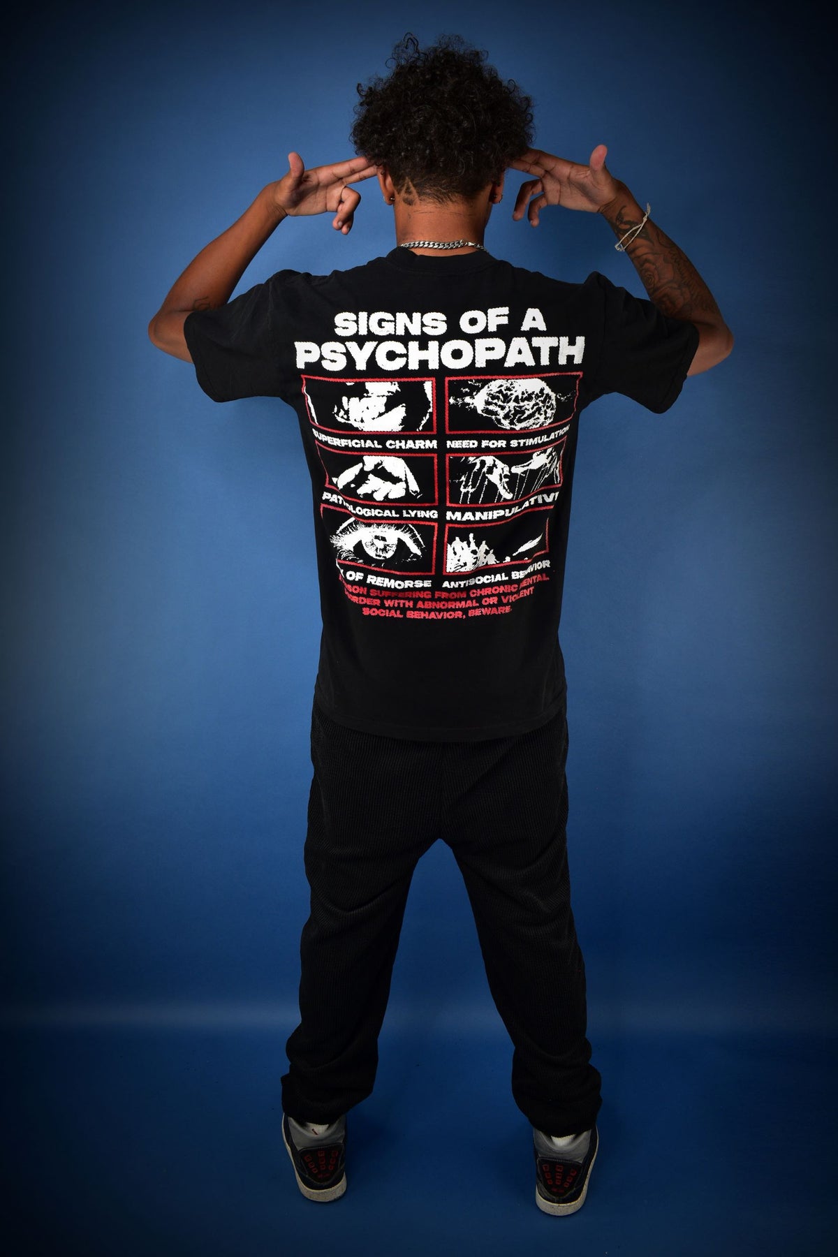 SIGNS OF A PSYCHOPATH - TEE